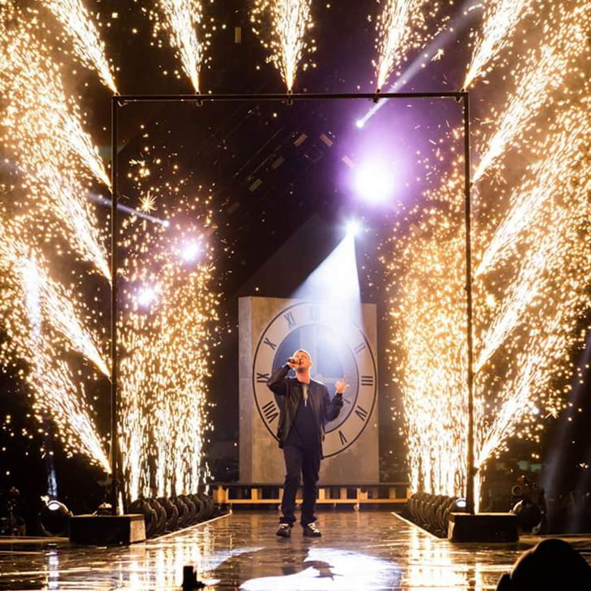Portale con fontane teatrali da interno | Brixia Fireworks